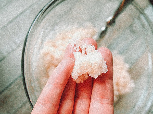 DIY Salt Scrub: Coco-Vanilla
